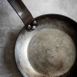 De Buyer Carbone Plus Frying Pan With Iron Handle