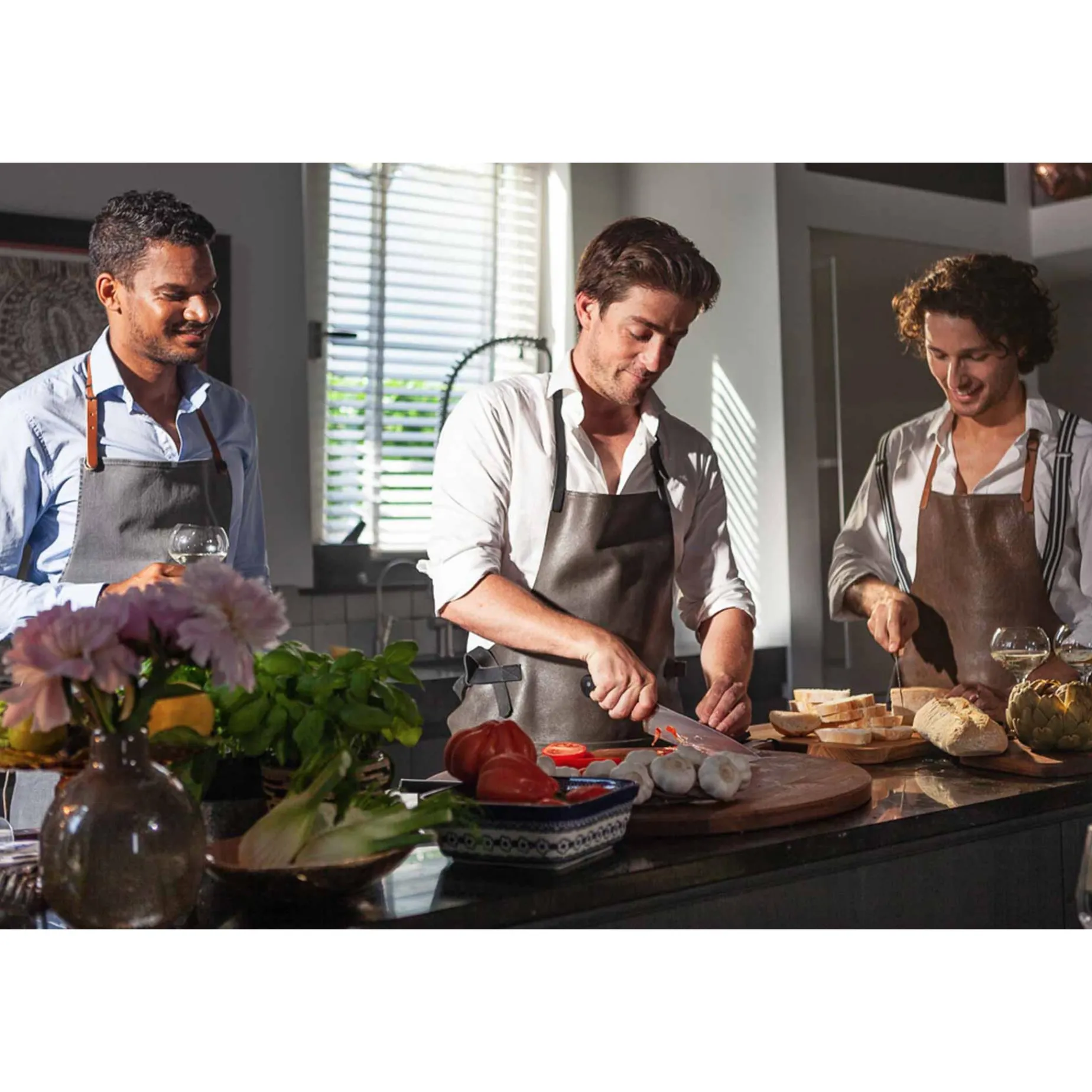 Dutchdeluxes Denim Suspender Apron in Blue