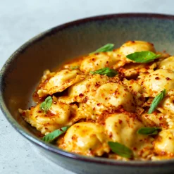 Ravioli Tray - 24 Round Ravioli 40mm x 40mm